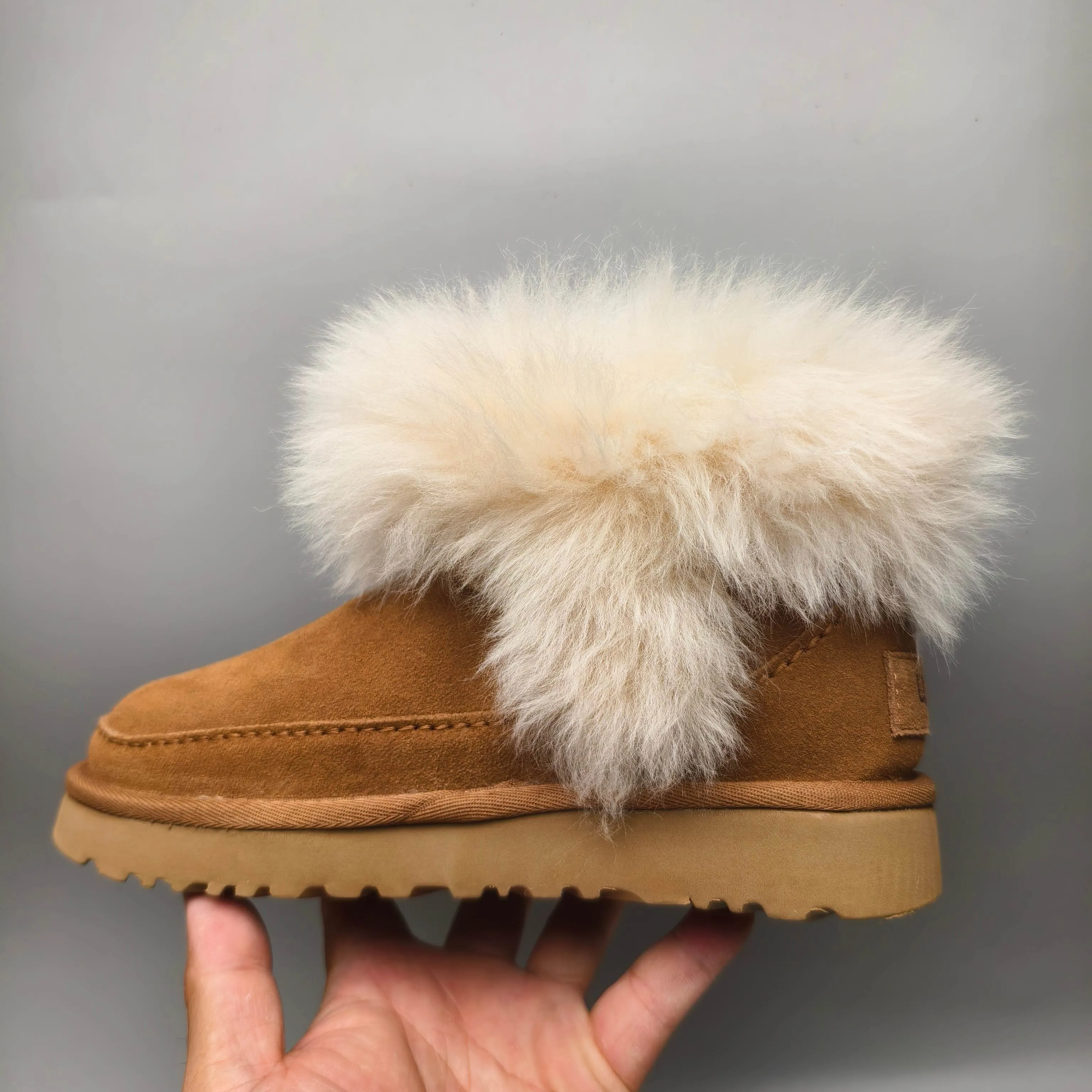 💰560 UGG sheepskin all-in-one snow boots 3832 fur fashion shoes color: maroon light blue sand matching size: 35-41